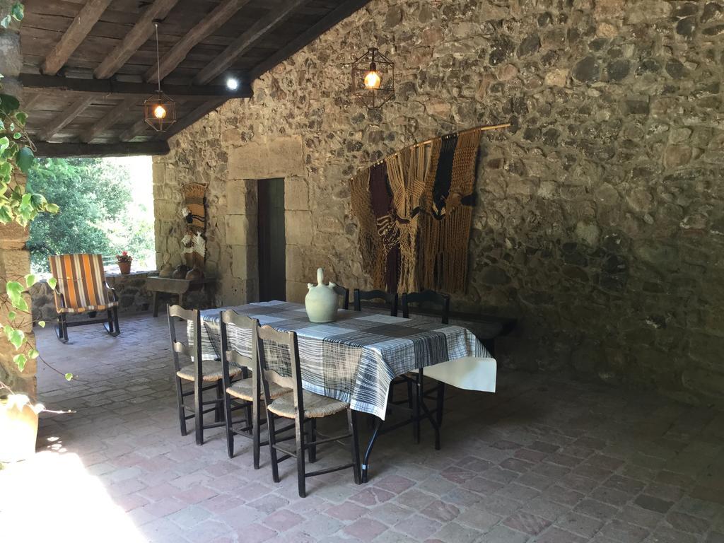 Mas Pardas Santa Pau Exteriör bild