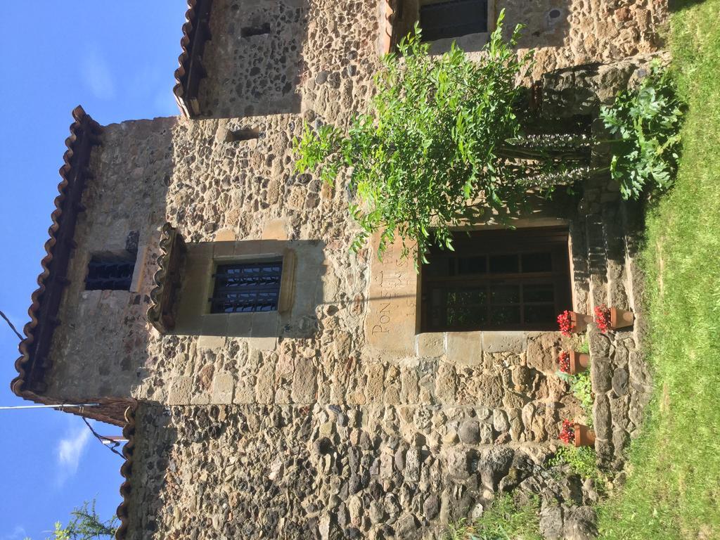 Mas Pardas Santa Pau Exteriör bild