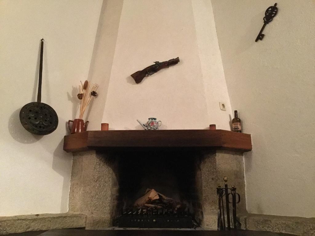 Mas Pardas Santa Pau Exteriör bild